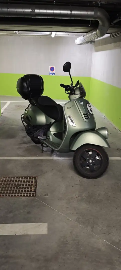 Vespa Sei Giorni Green - 1