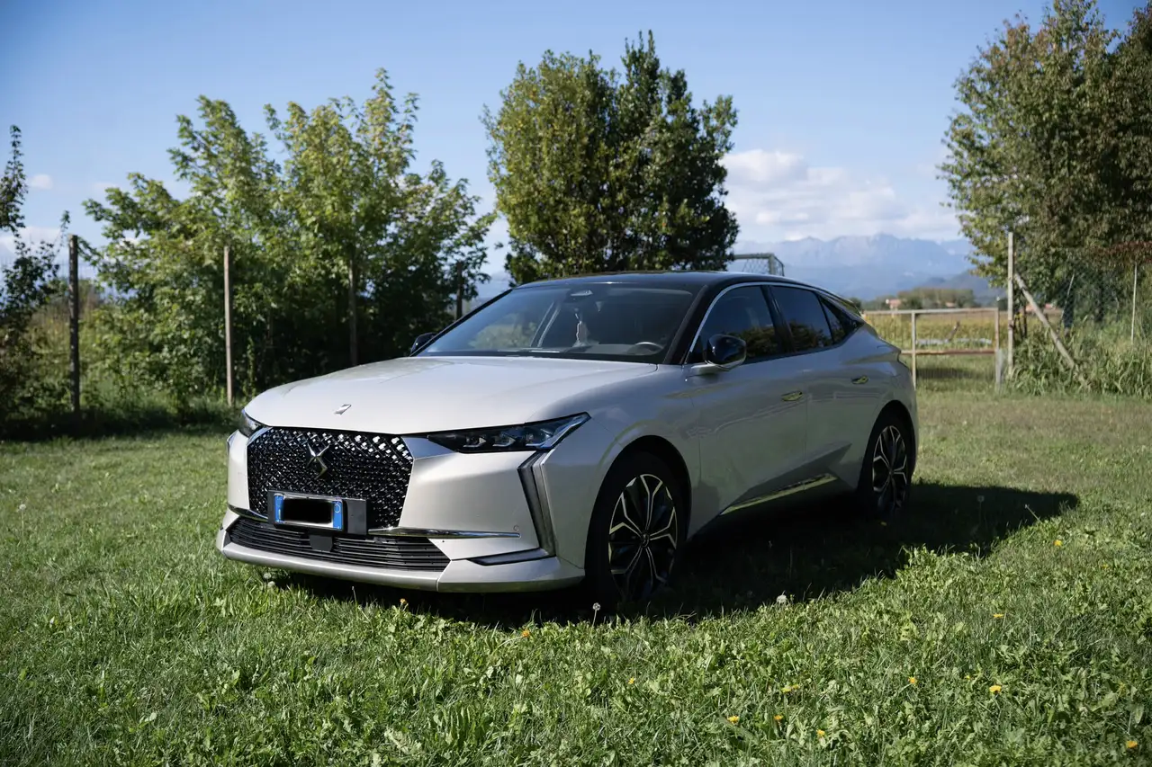 DS Automobiles DS 4