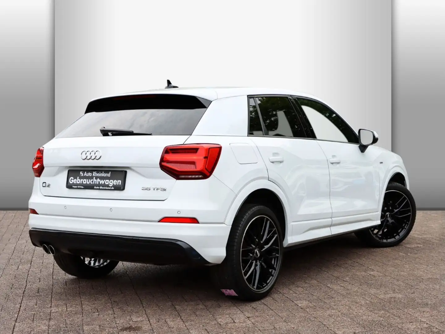 Audi Q2 sport 2xS line 35 TFSI S tronic AHK/LED/NAVI Weiß - 2