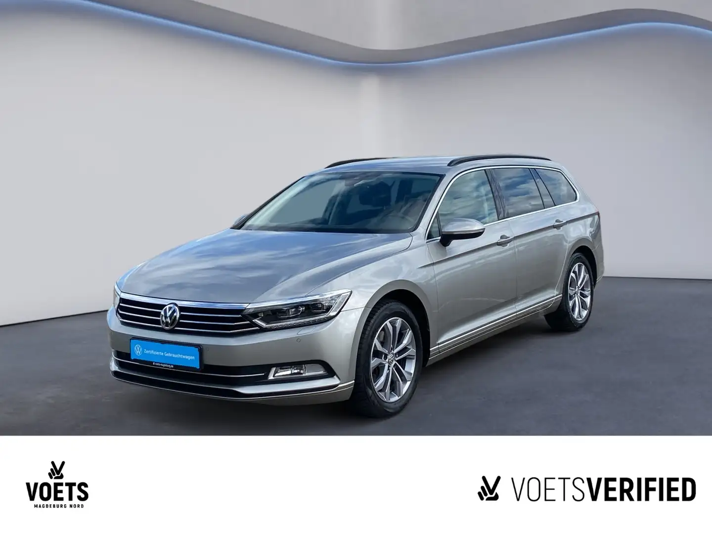 Volkswagen Passat Variant 1.8TSI COMFORTLINE DSG LED+Navi Silber - 1