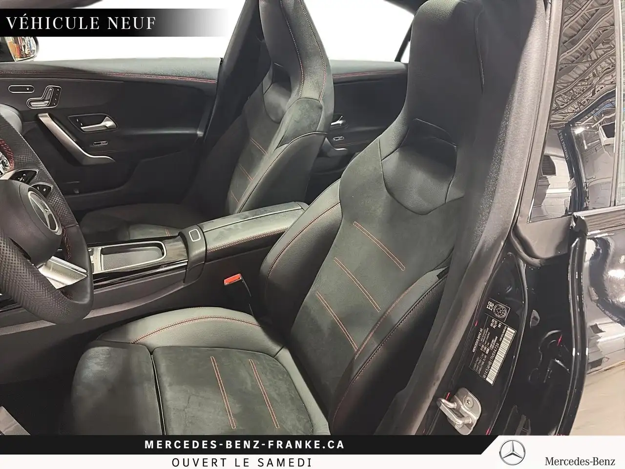 Mercedes-Benz CLA снимка Mercedes-Benz CLA