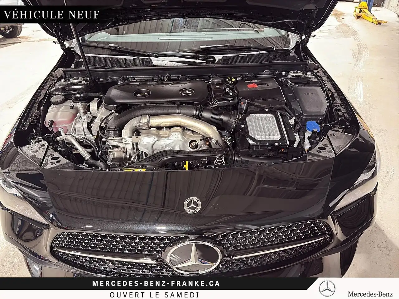 Mercedes-Benz CLA снимка Mercedes-Benz CLA