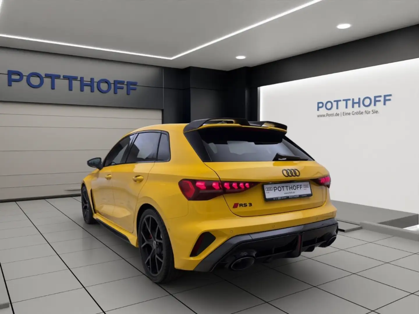 Audi RS3 Sportback 294(400) kW(PS) S tronic Gelb - 2