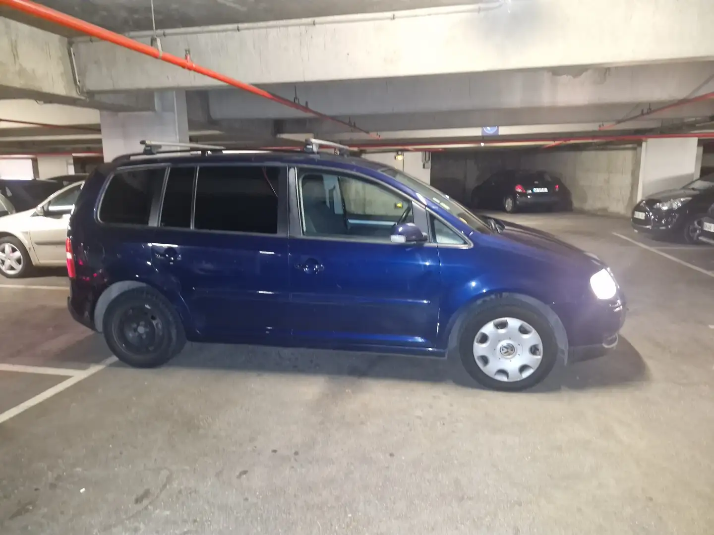 Volkswagen Touran 2.0 16S TDI 140 Sport 7pl - 2