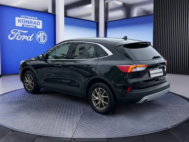 Ford Kuga view 4