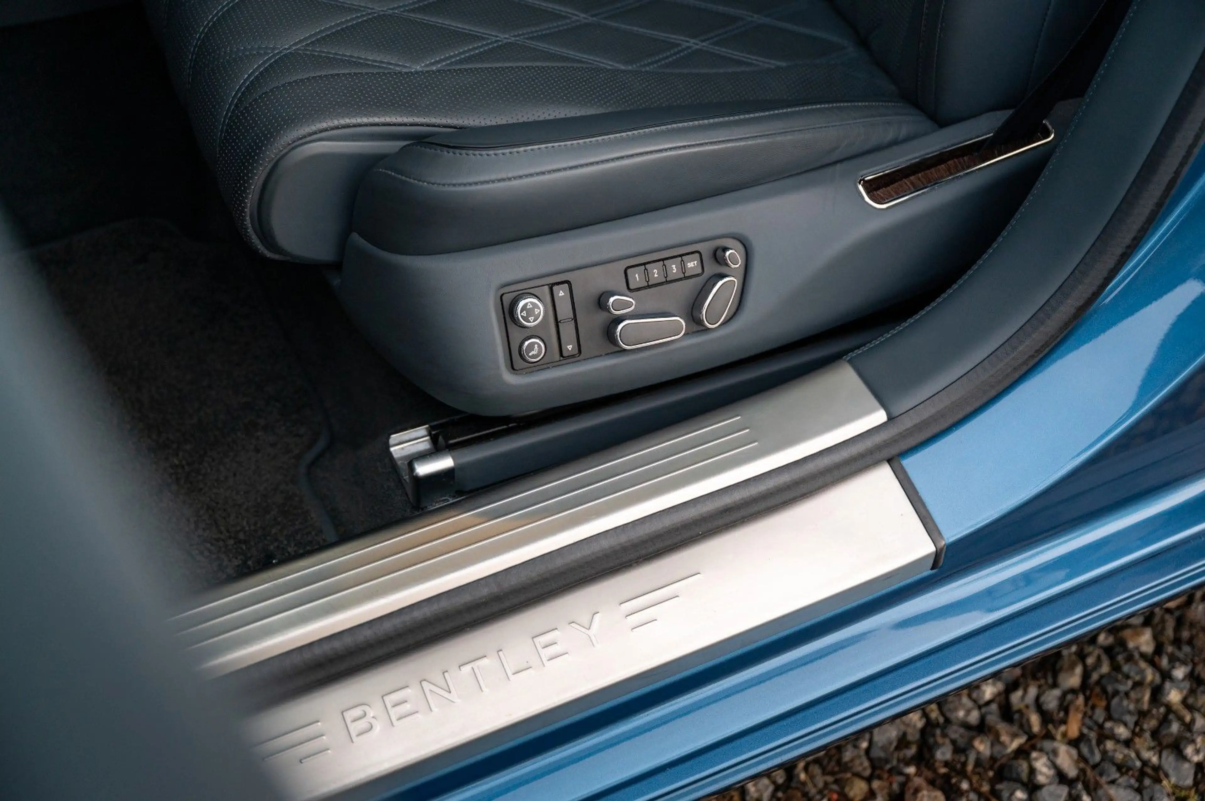Bentley Flying Spur V8 Mulliner |FontKino|ACC|Massa|Kame — photo 7