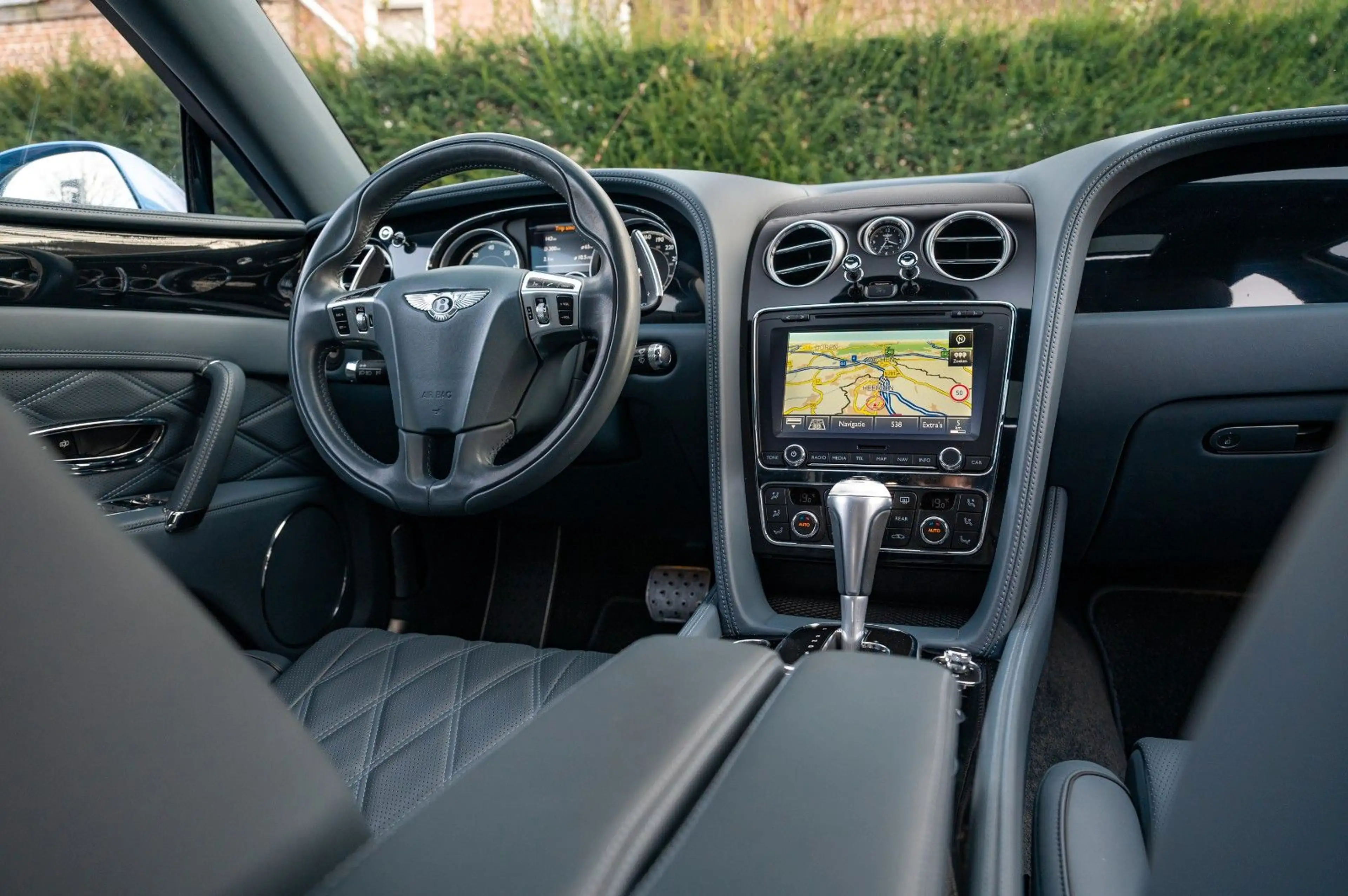 Bentley Flying Spur V8 Mulliner |FontKino|ACC|Massa|Kame — photo 15