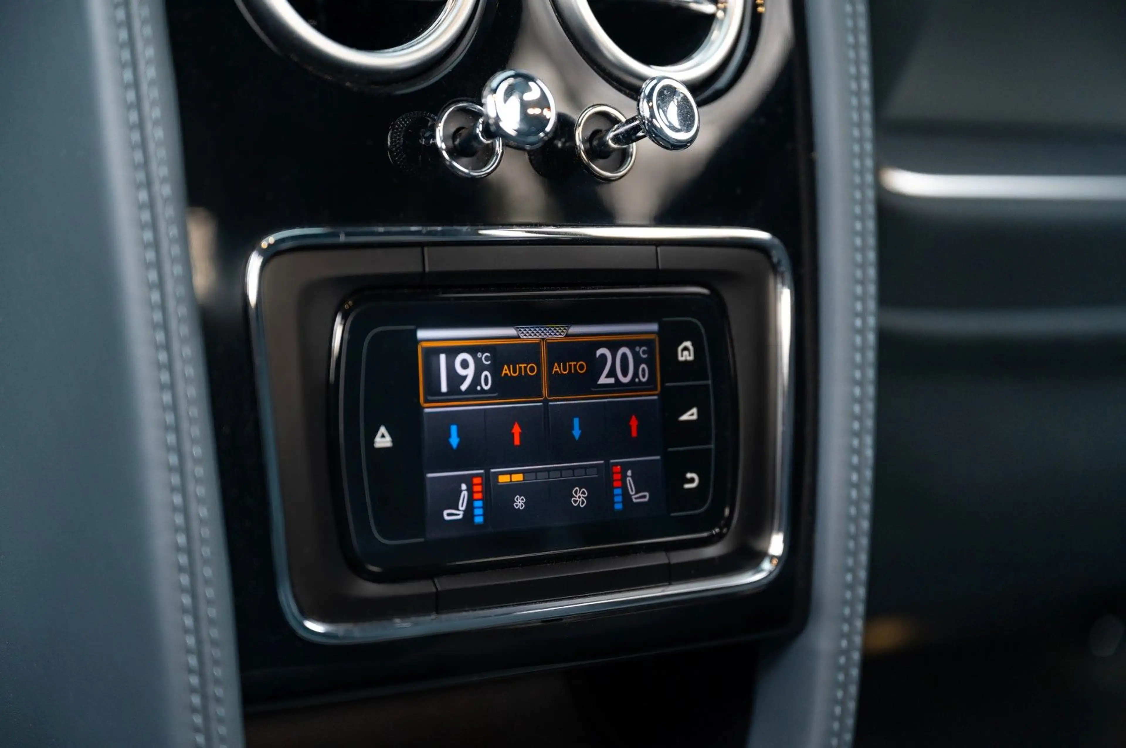 Bentley Flying Spur V8 Mulliner |FontKino|ACC|Massa|Kame — photo 10