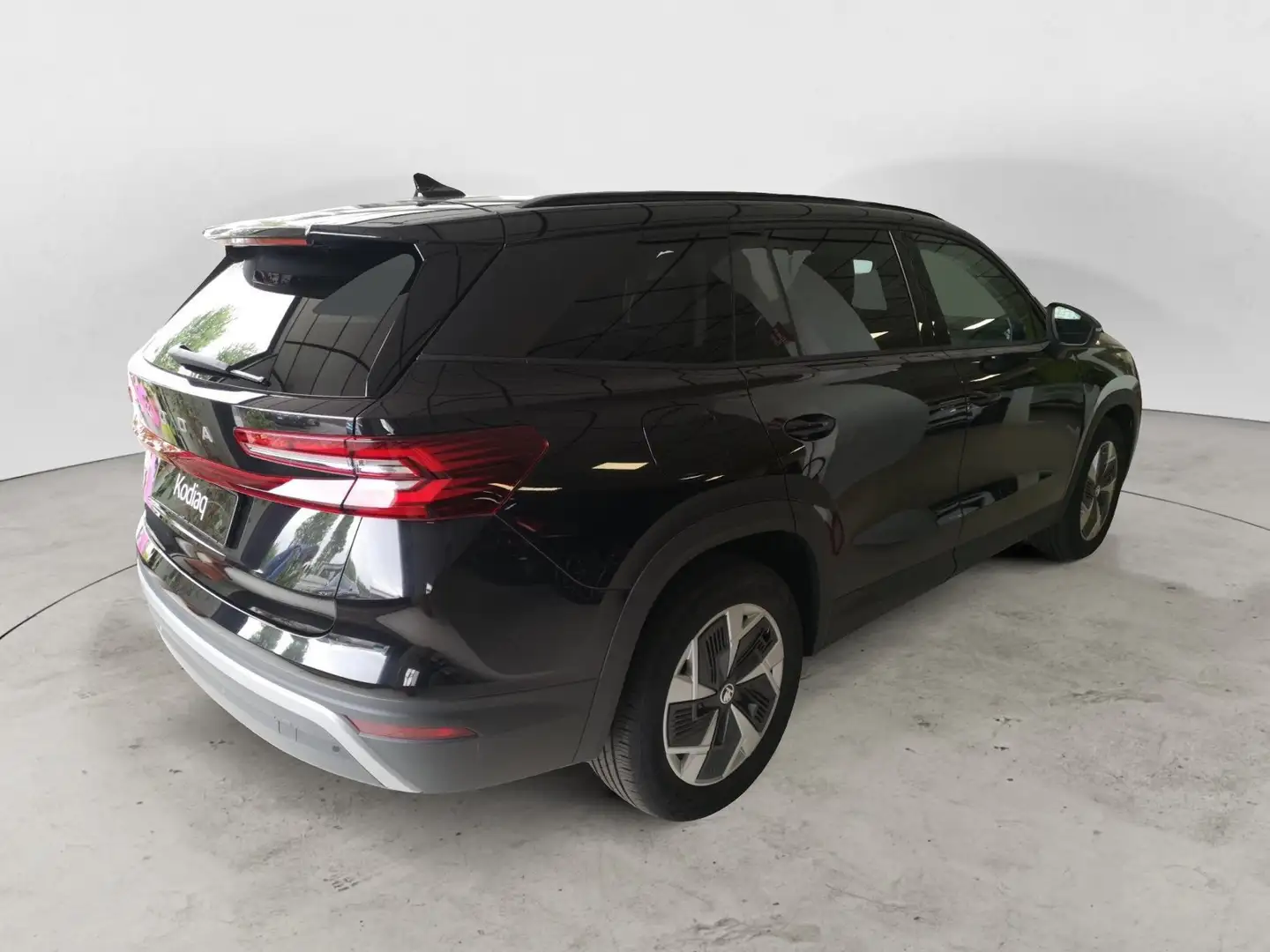 Skoda Kodiaq 2.0 TDI EVO SCR DSG 7 posti Executive Siyah - 2