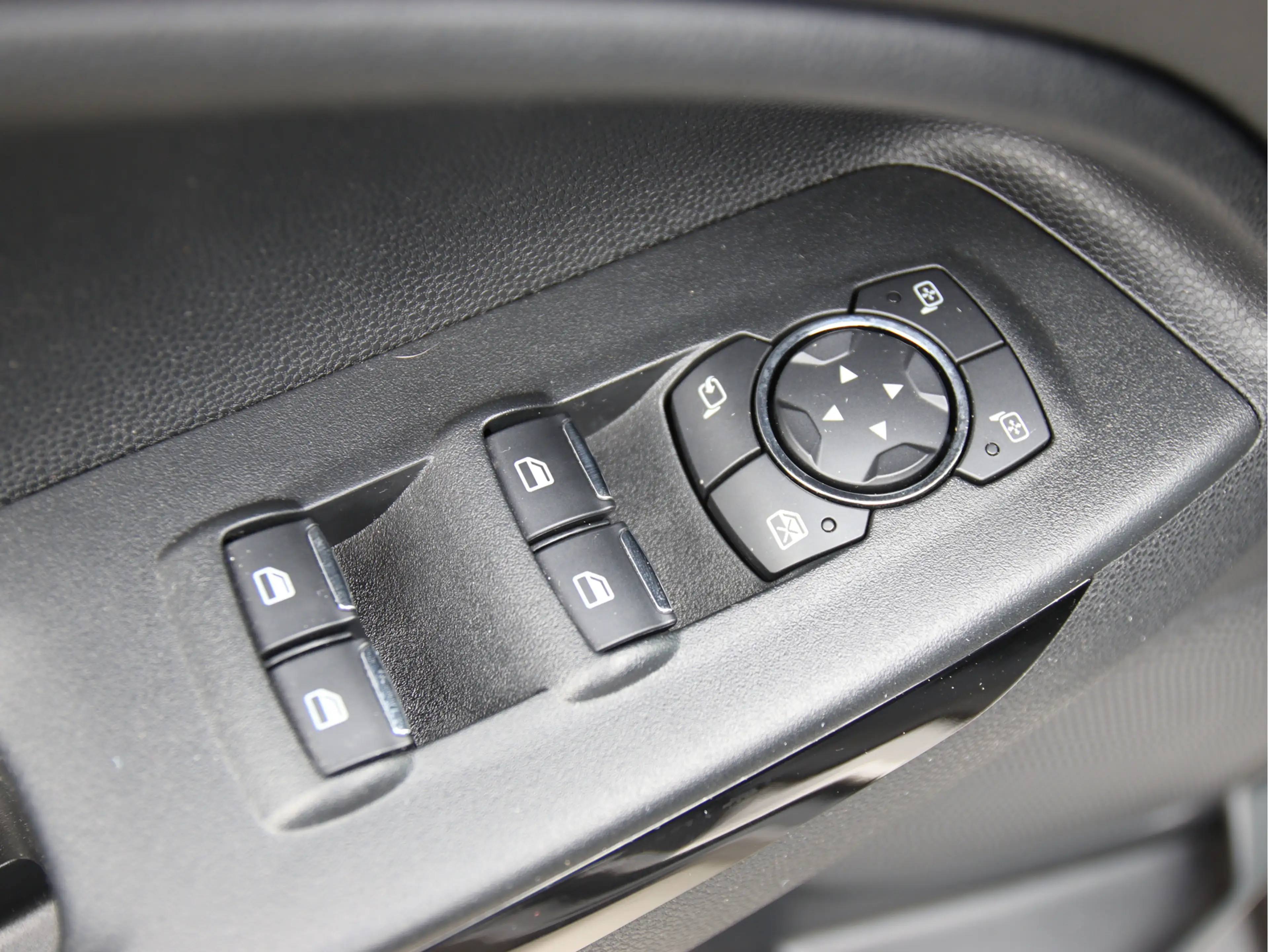 Ford EcoSport 1.0 EB ST-Line X Camera-Carplay, NL, B&O, Trekhaak — photo 31