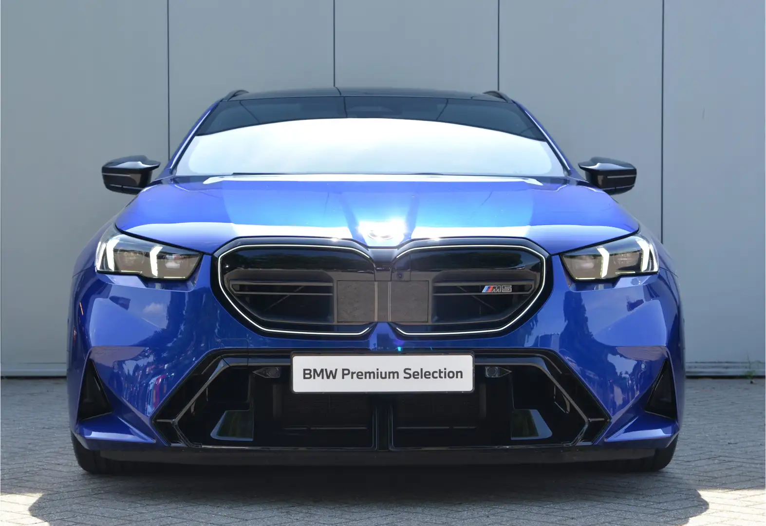 BMW M5 5 Serie Touring Automaat / M Drive Professional / Blauw - 2