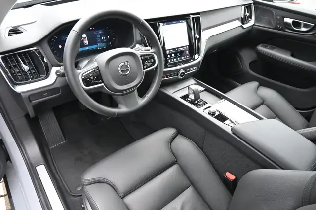 Volvo V60 view 12