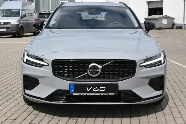 Volvo V60 view 8