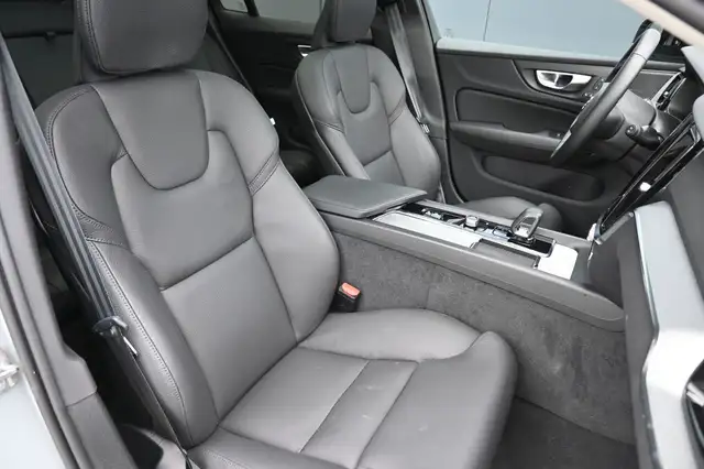 Volvo V60 view 14