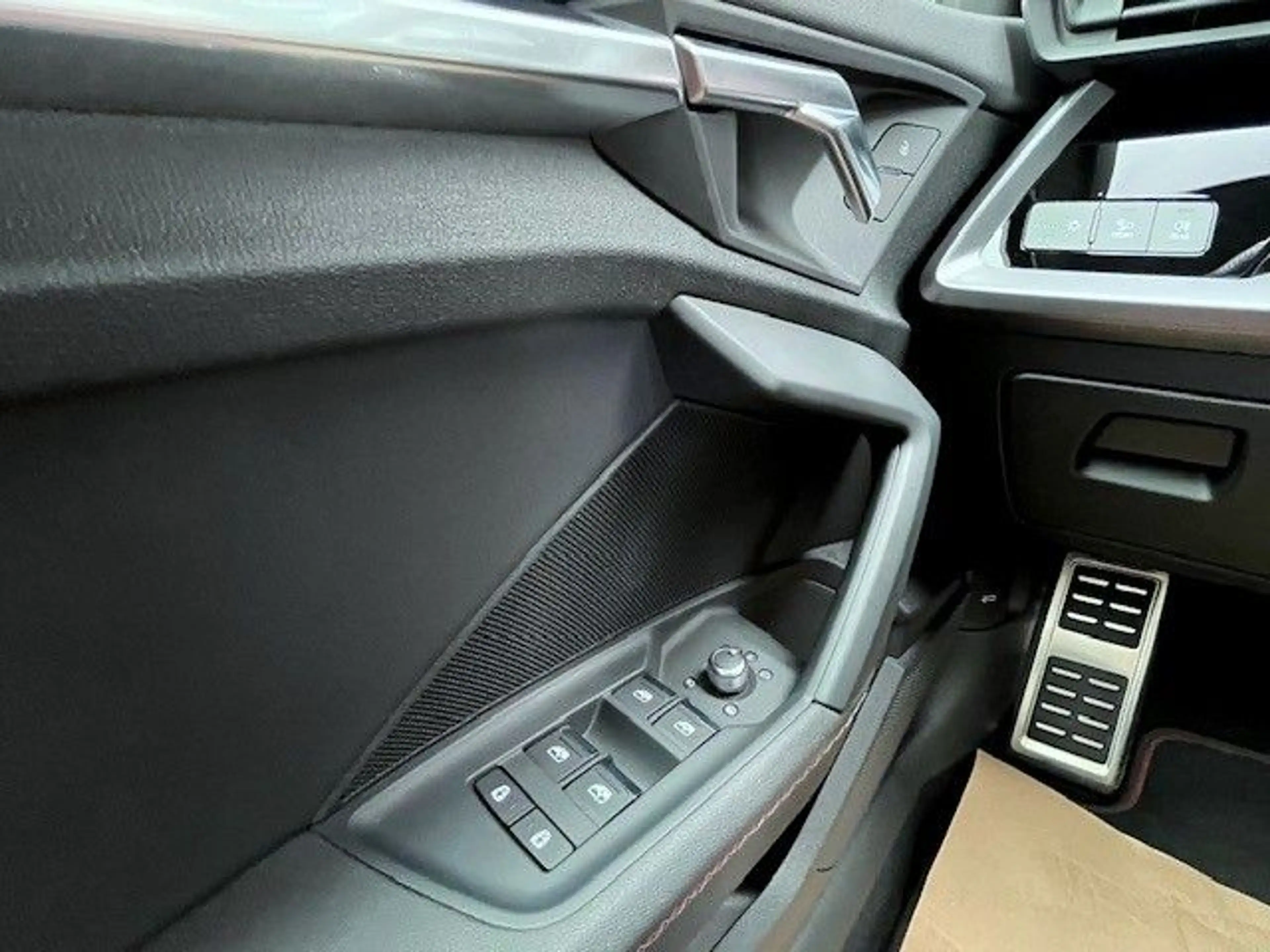 Audi S3 Sportback 2.0 TFSI quattro S tronic — photo 9
