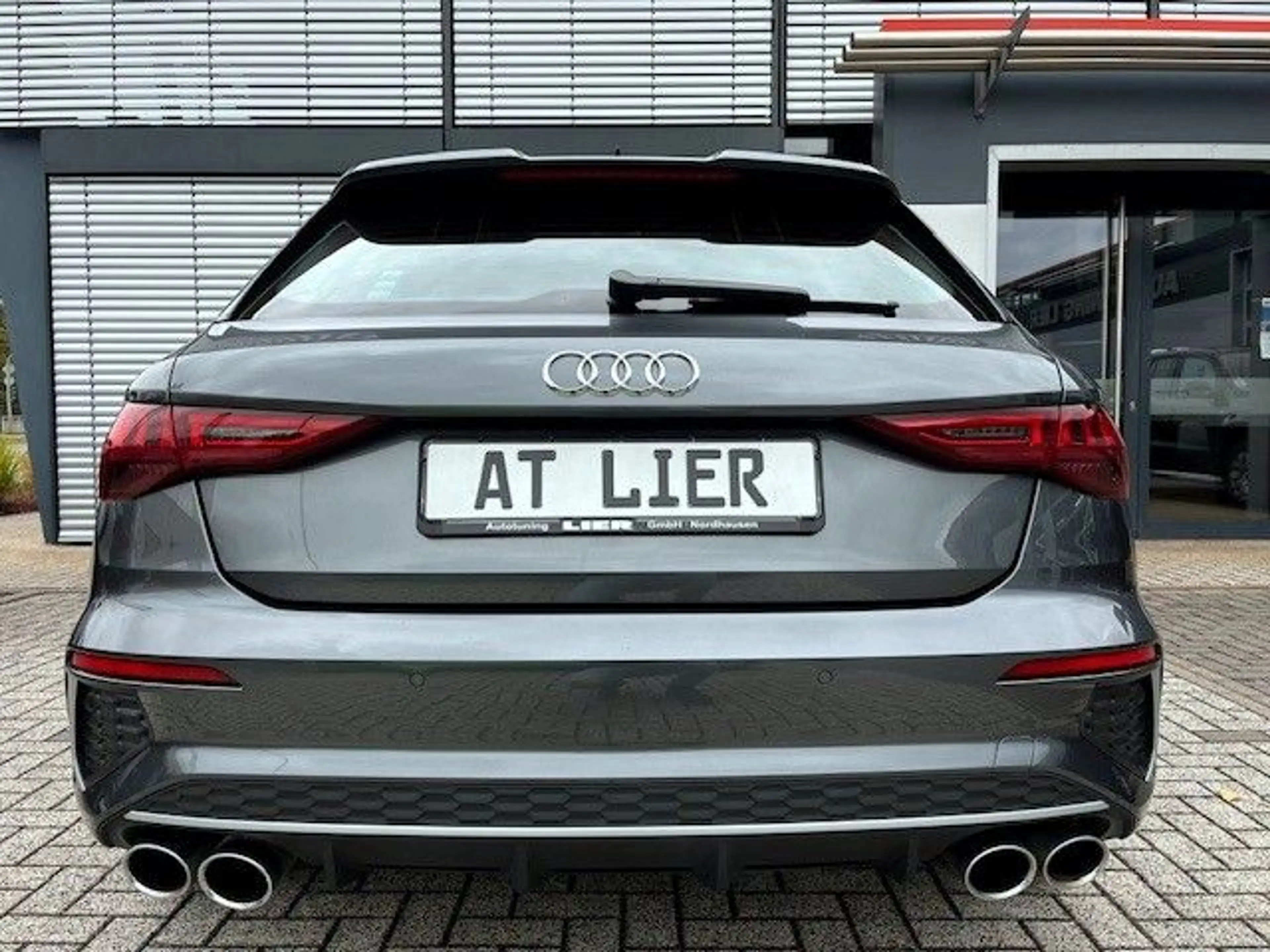 Audi S3 Sportback 2.0 TFSI quattro S tronic — photo 4