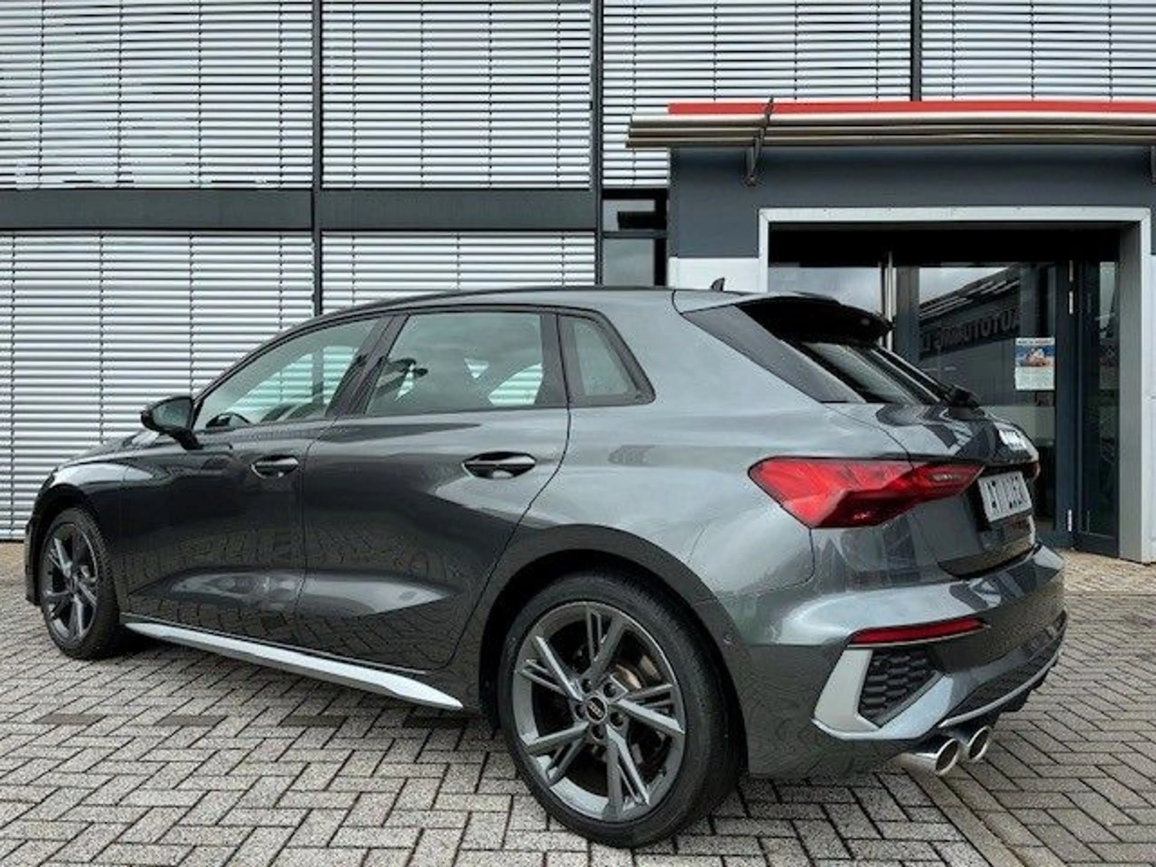 Audi S3 Sportback 2.0 TFSI quattro S tronic — photo 6