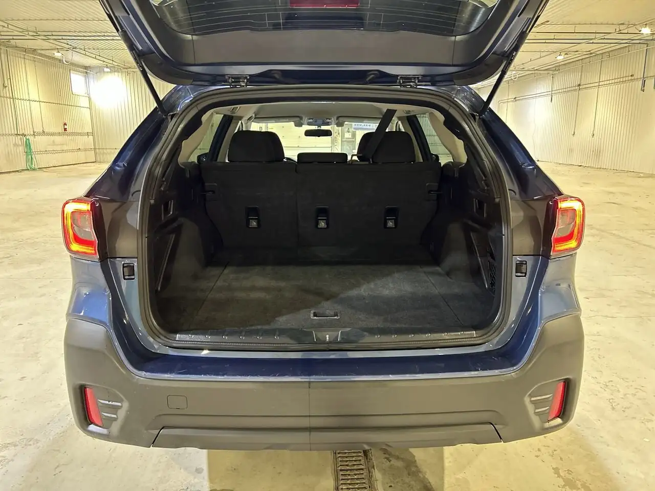 Subaru OUTBACK снимка Subaru OUTBACK