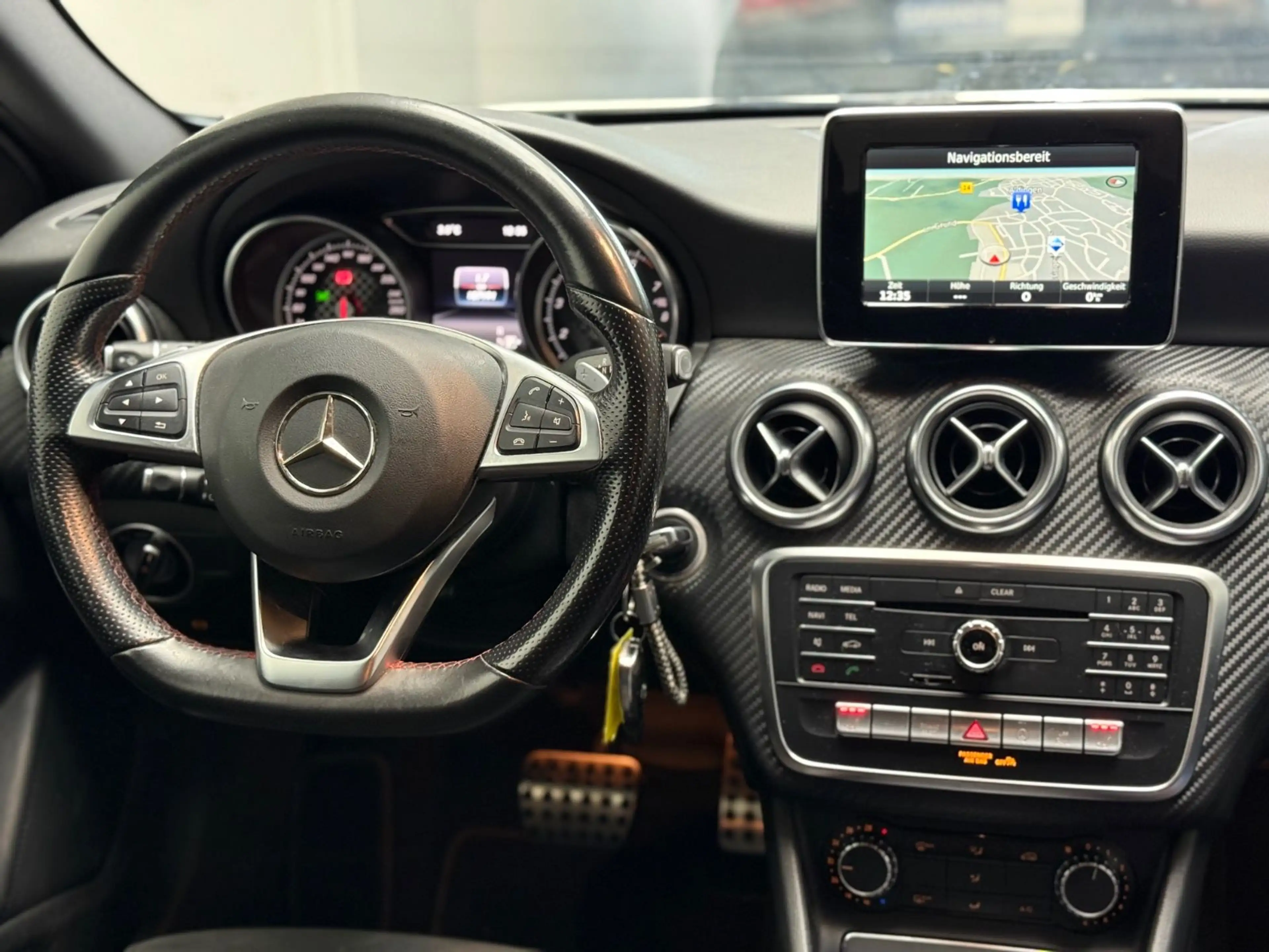Mercedes-Benz A 200 MERCEDES A 200 MOPF / LED / TEMP / 2x AMG-LINE — photo 14
