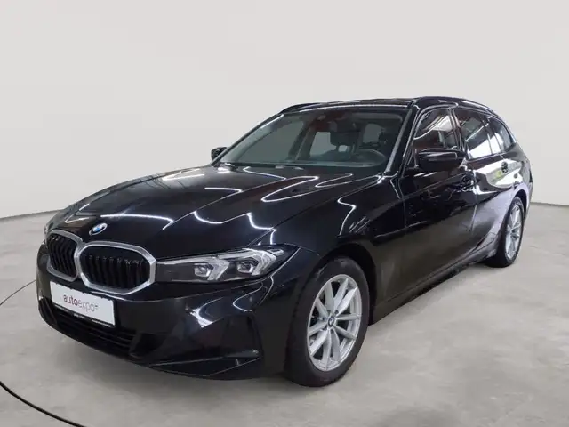 BMW 3 Series view 2