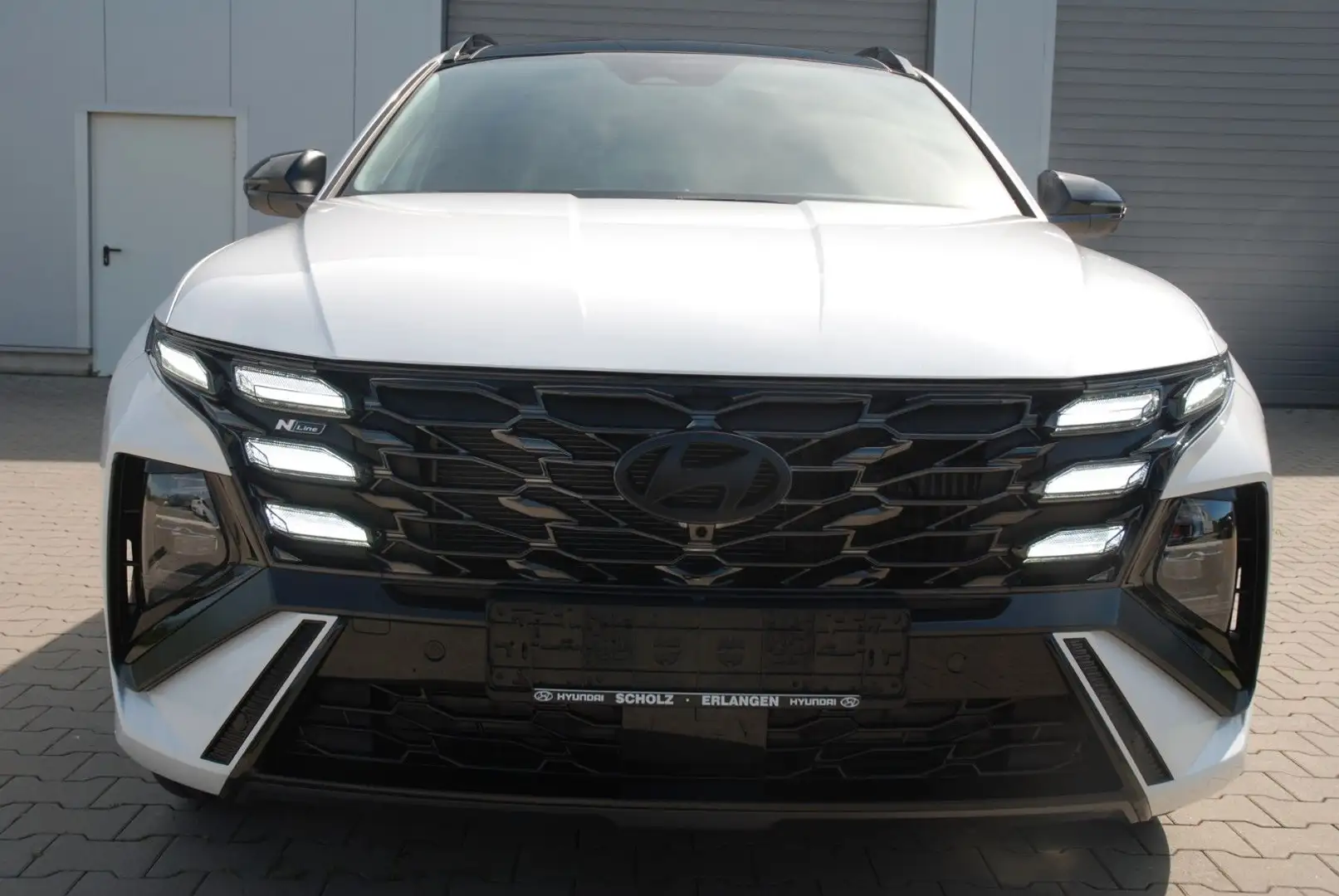 Hyundai TUCSON 1.6 T Hyb N Line 4WD Sitz Assist Pano Weiß - 2