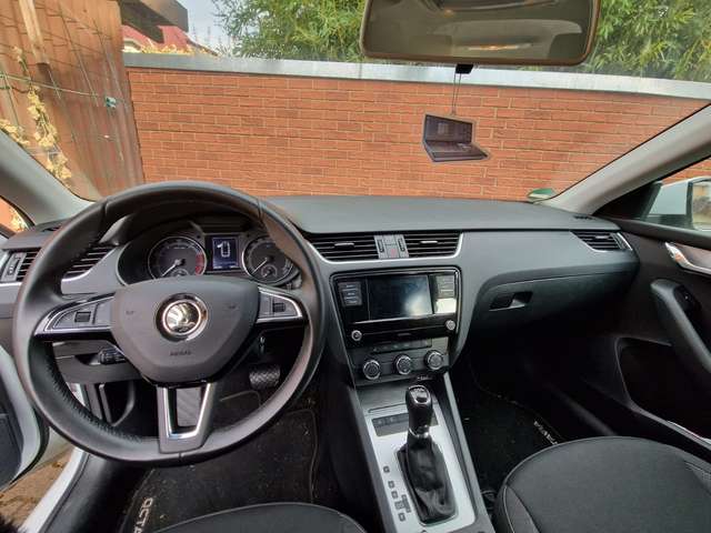 Skoda Octavia Octavia Combi 1.5 TSI ACT DSG Ambition