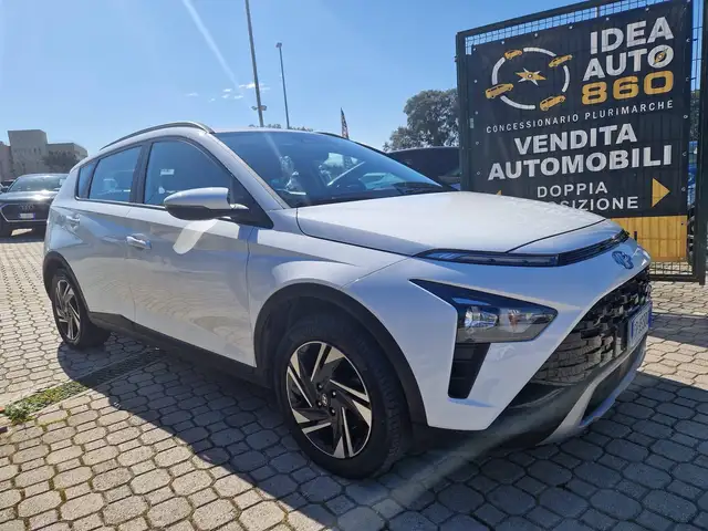 2023 Hyundai Bayon in White for sale