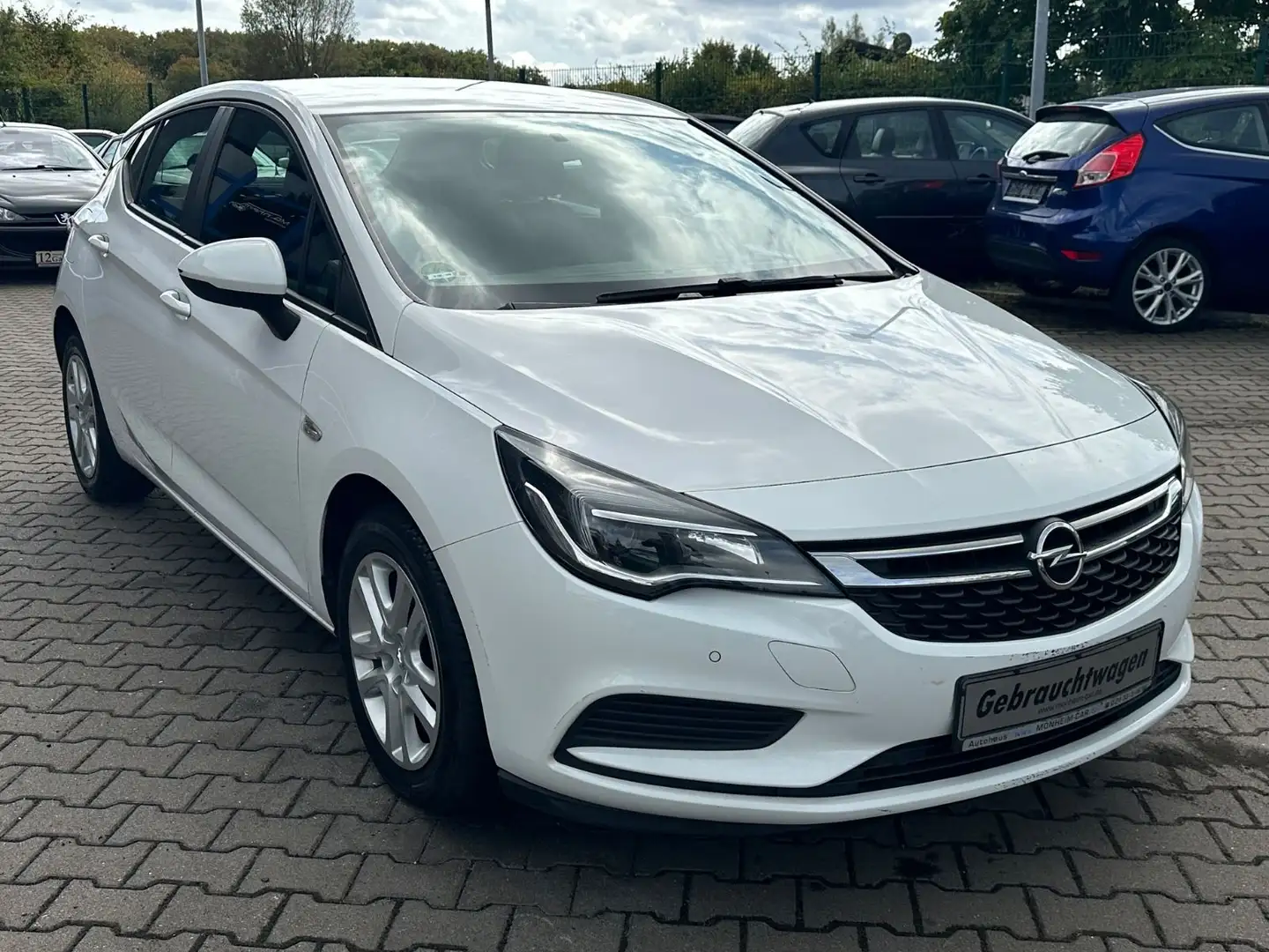 Opel Astra K Lim. 5-trg. Edition Weiß - 2