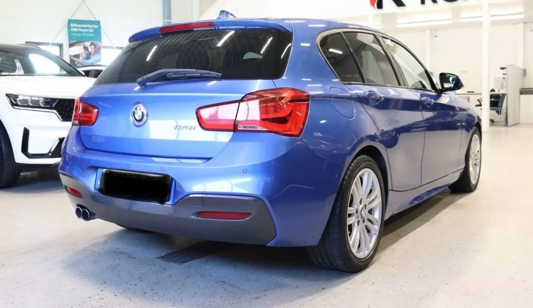 BMW 120 120i 184 ch M Sport A - 2