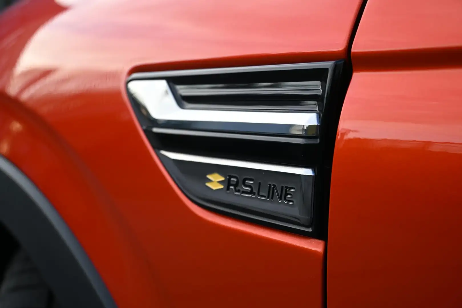 Renault Arkana E-Tech Hybrid 145 RS Line | TREKHAAK | SCHUIF/KANT Orange - 2