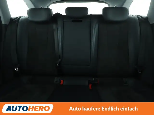 Audi A4 view 15
