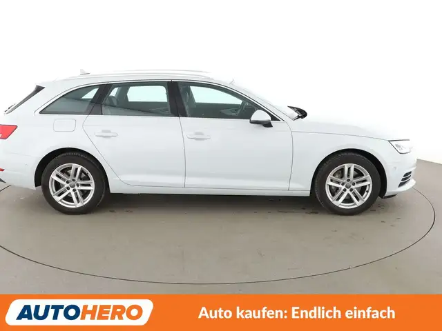 Audi A4 view 7