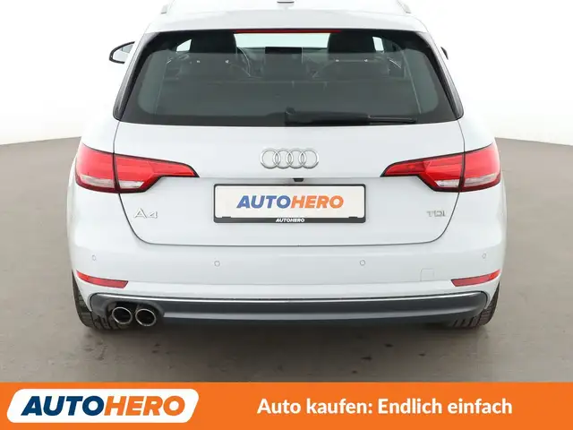 Audi A4 view 5