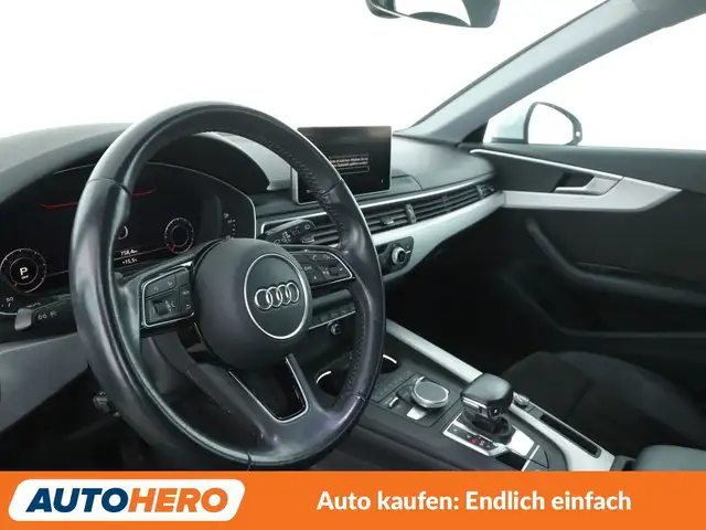 Audi A4 view 11