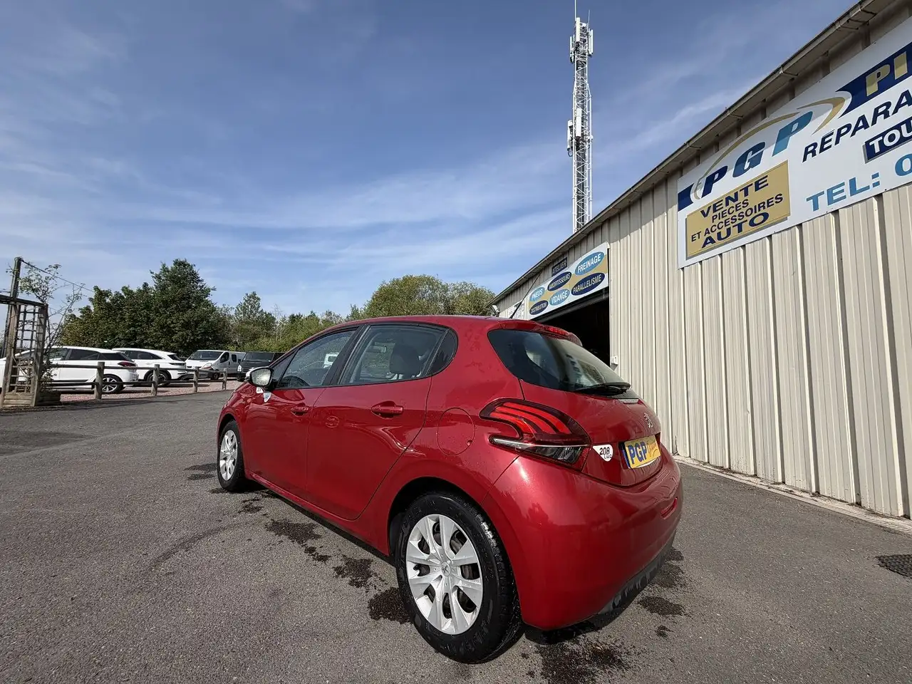Peugeot 208 208 — photo 7