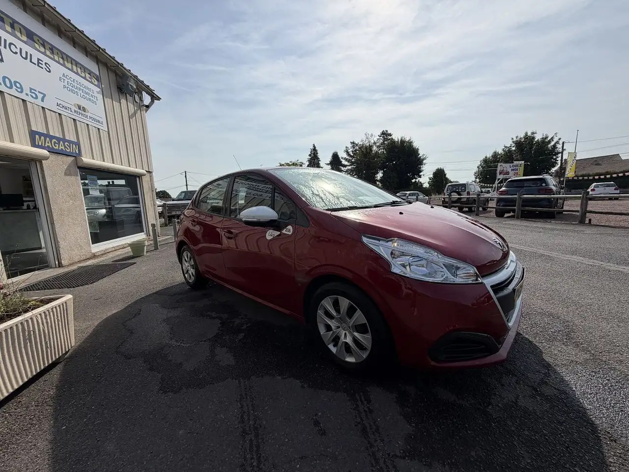 Peugeot 208 208 — photo 4