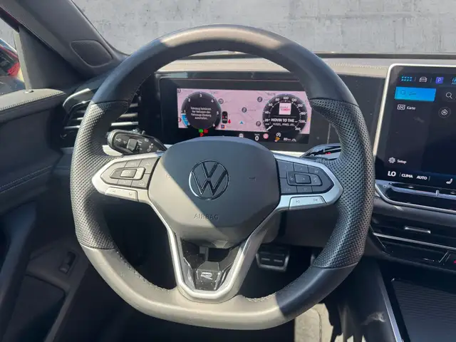 Volkswagen Passat view 10