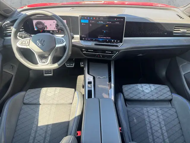 Volkswagen Passat view 9