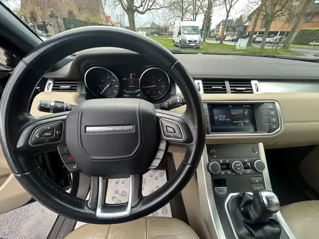 Land Rover Range Rover Evoque view 14