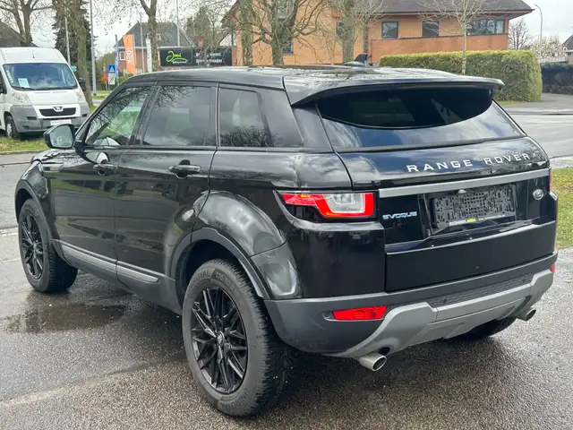 Land Rover Range Rover Evoque view 4