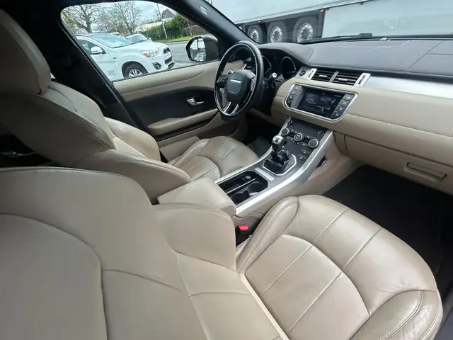 Land Rover Range Rover Evoque view 24