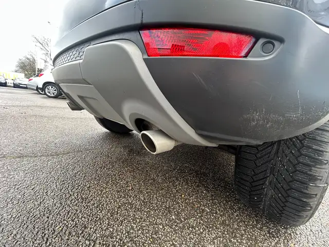 Land Rover Range Rover Evoque view 19