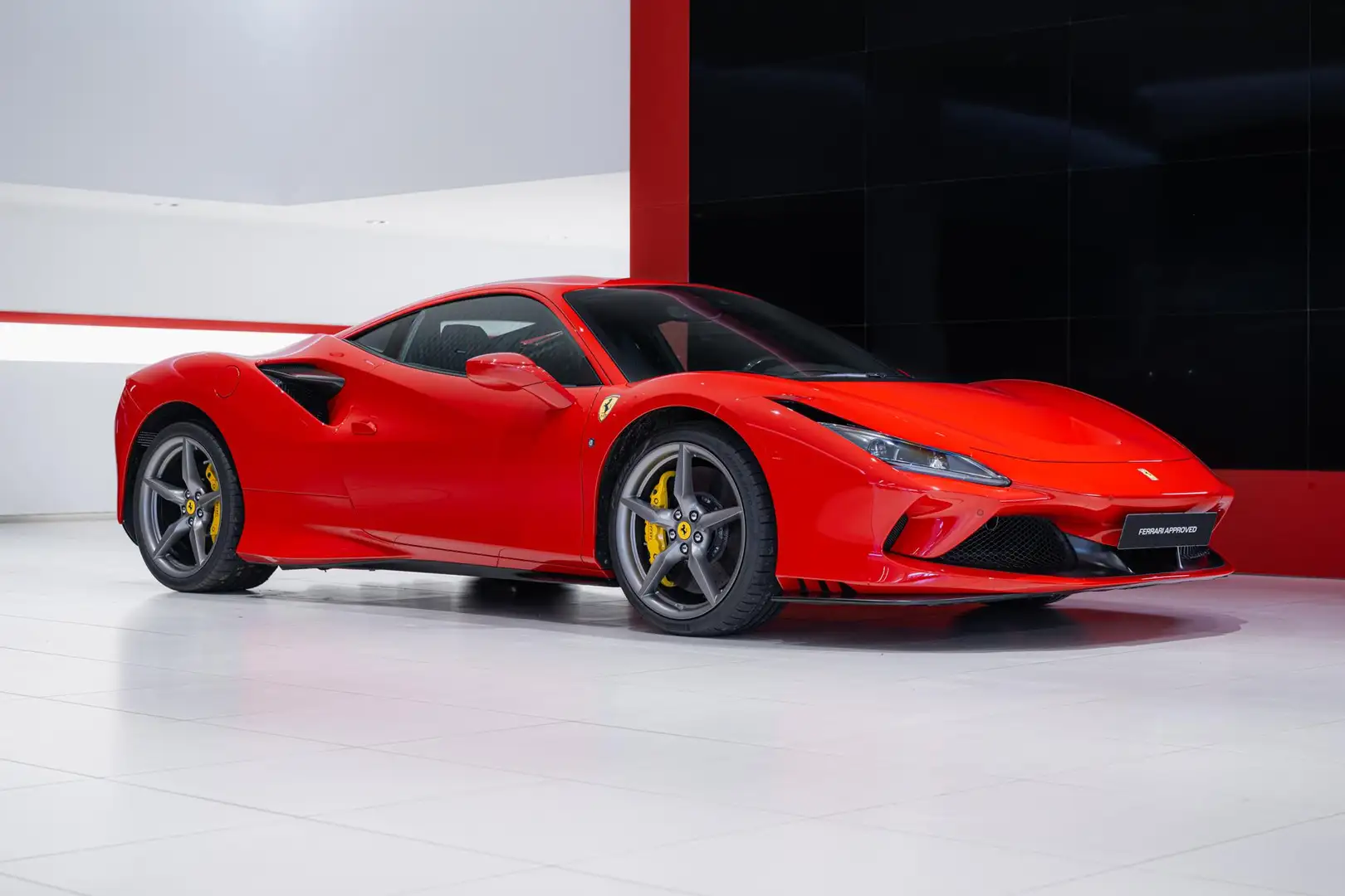 Ferrari F8 Tributo - Kroymans Ferrari Rouge - 2