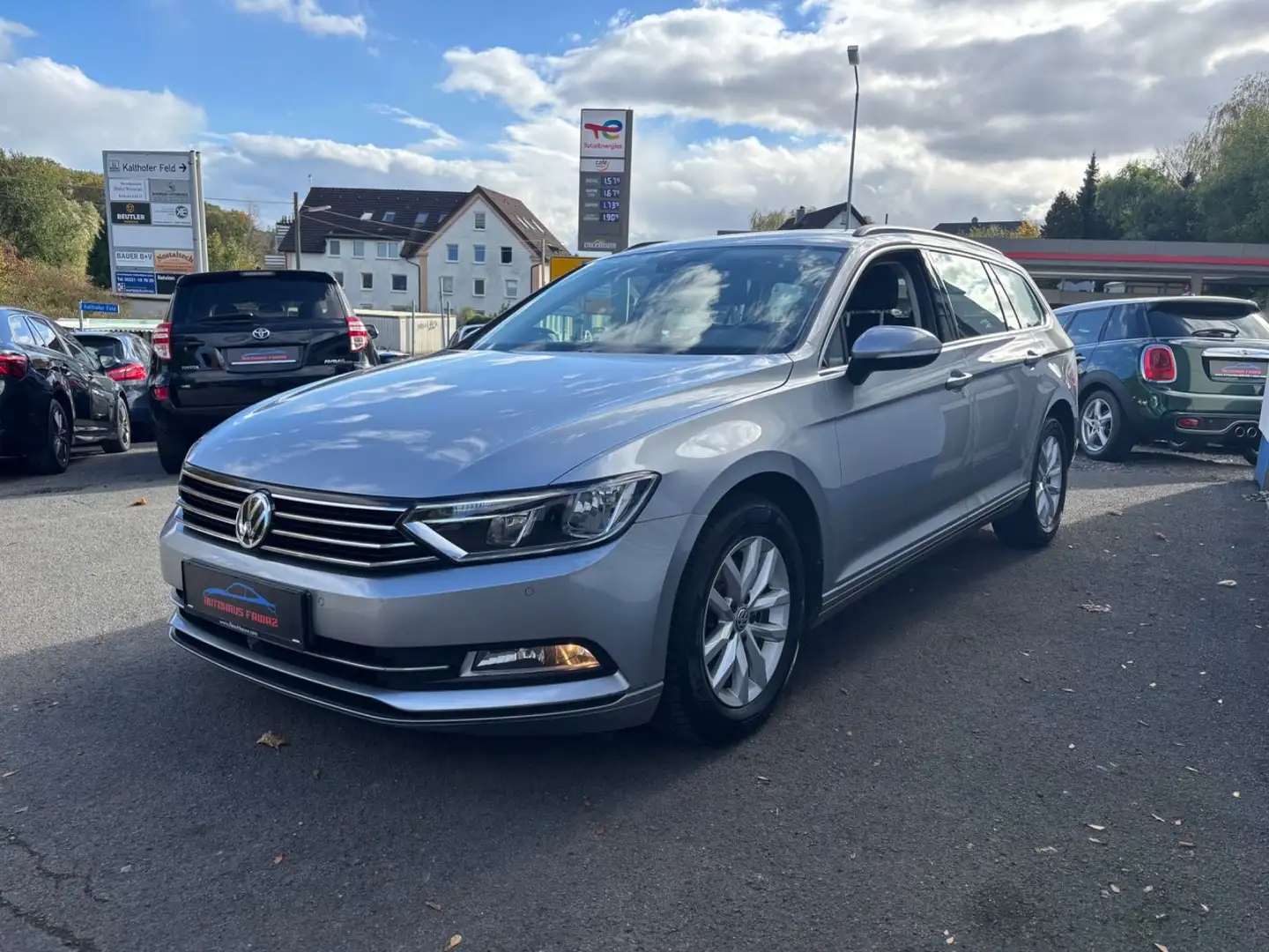 Volkswagen Passat Variant Comfortline *360° KAMERA *ACC Silber - 2