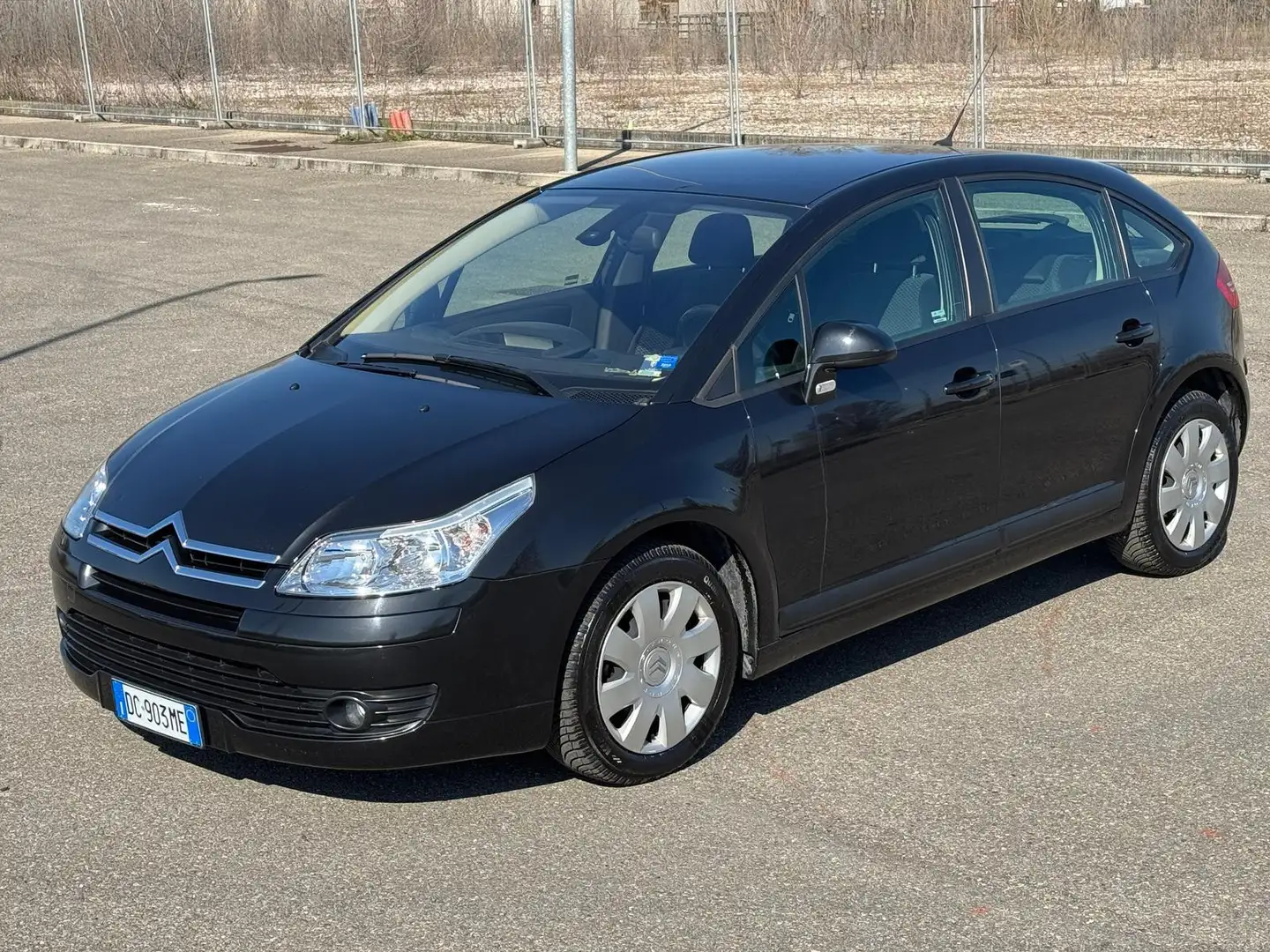 Citroen C4 1.4 16v Elegance LEGGI BENE - 2