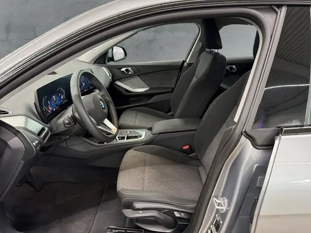 BMW 2 Series view 8