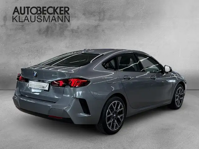 BMW 2 Series view 2