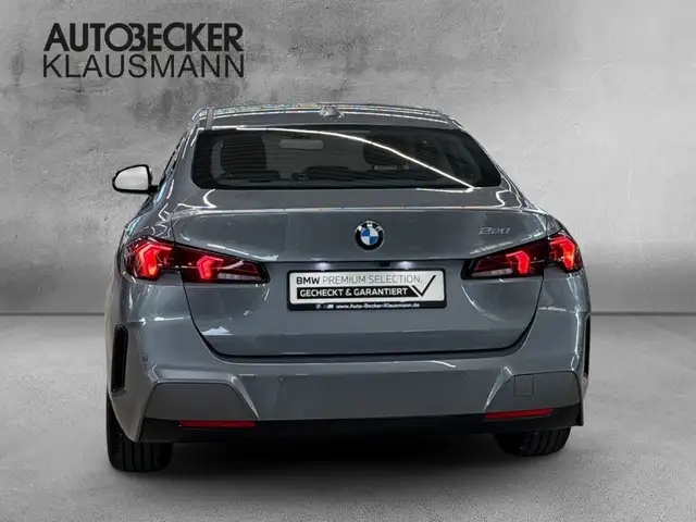 BMW 2 Series view 6