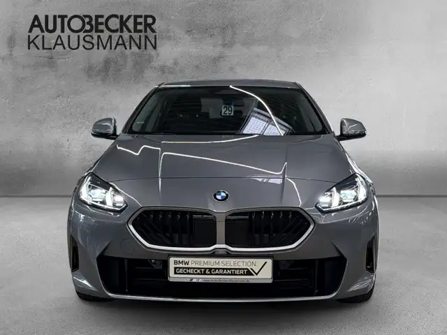 BMW 2 Series view 5