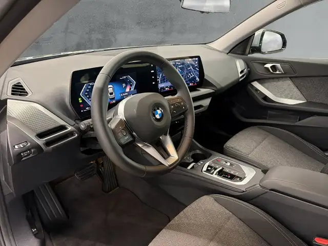 BMW 2 Series view 9